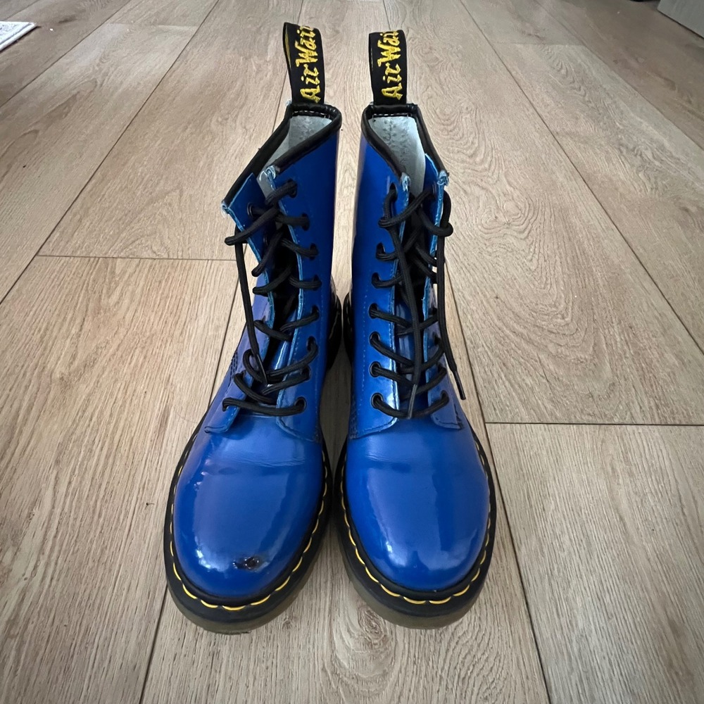 Dr. Martens 1460 Electric Blue Patent Leather 8-Eye Combat Boots Womens 9